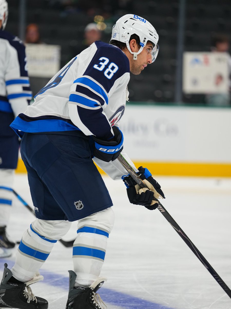 NHLJets's tweet photo. Cheers to 500 more, Mario! 🎉 https://t.co/s46wCJIxp3