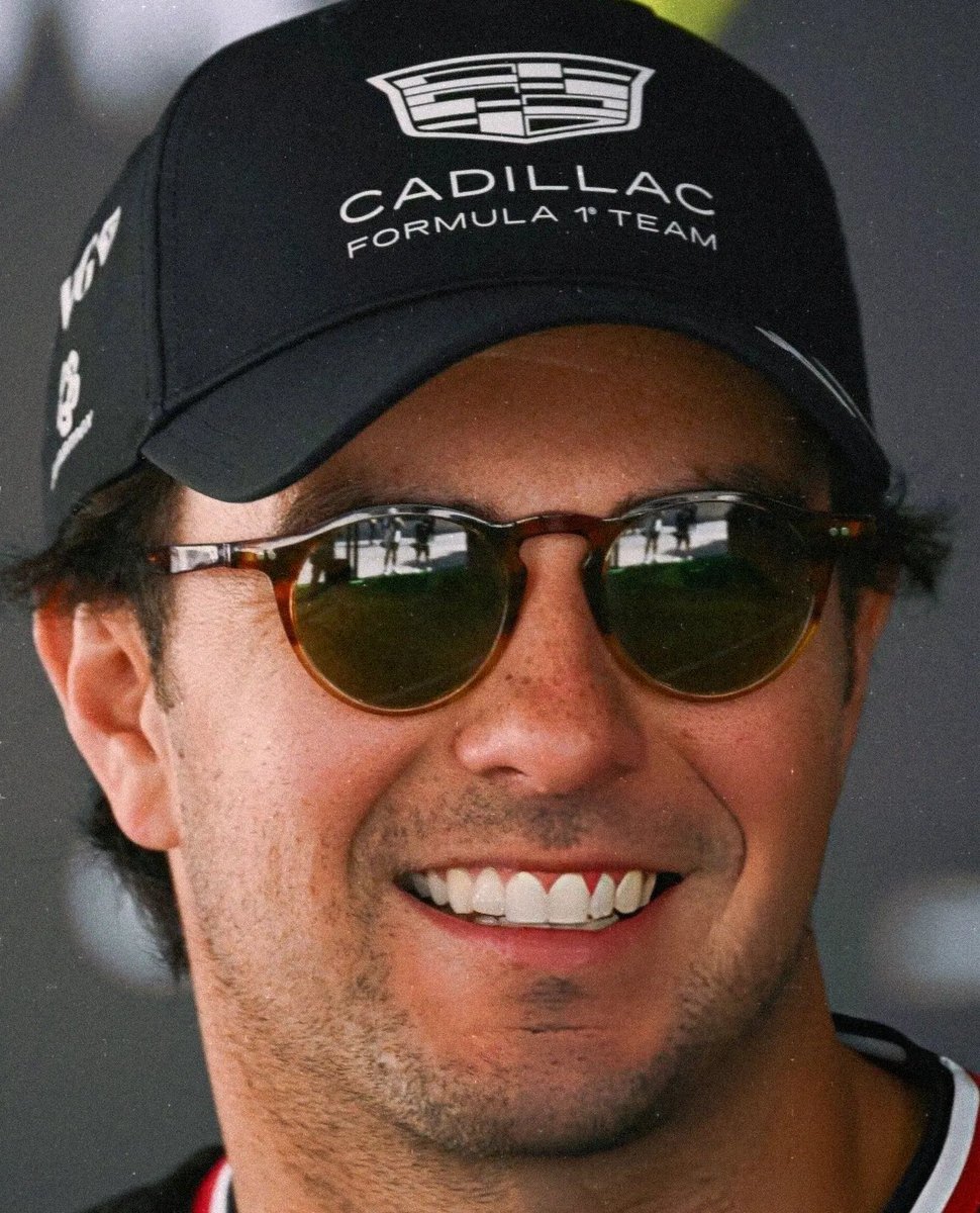 Checo_kingdom tweet picture