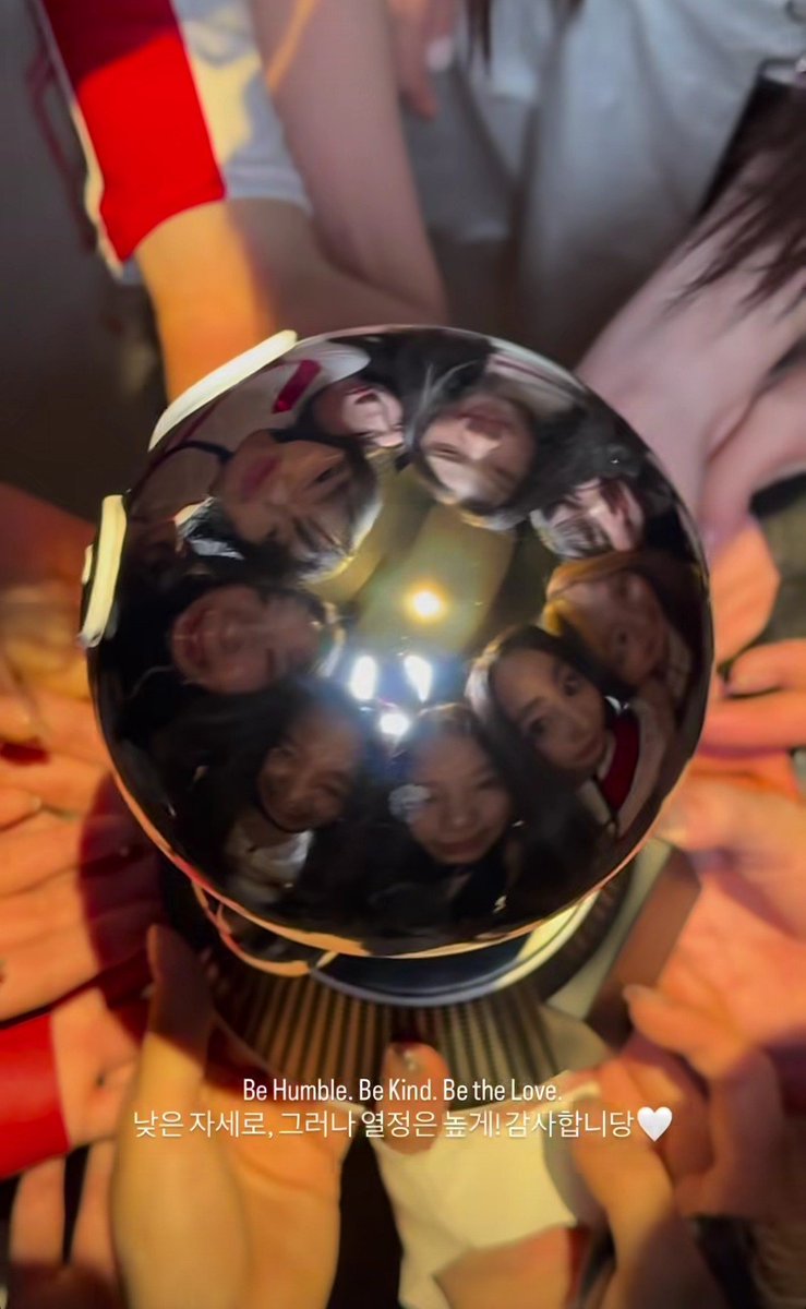 yaelahhje's tweet photo. @A2O_LITE Selamat adik-adik. 😍🫀
Jangan sombong ya, tetap belajar terus.
#A2O #A2OLITE
#NEON
#A2OLITE3rdWin #NEON3rdWin https://t.co/XiottXz9Zm
