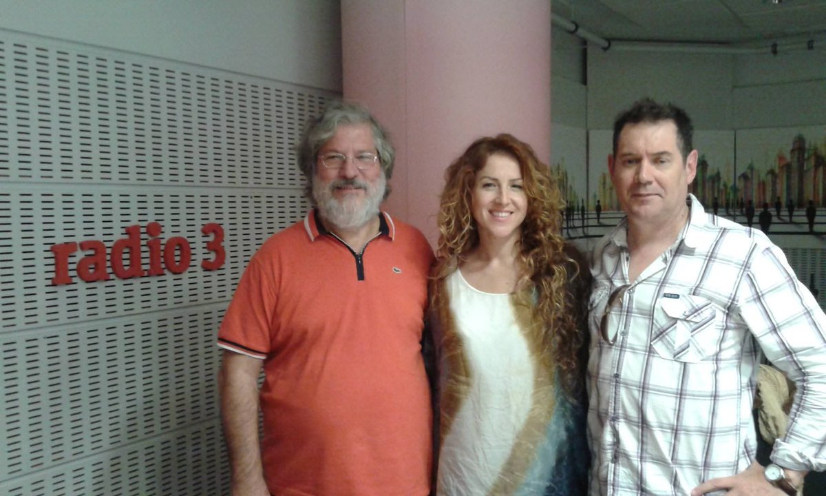 Discopolis3's tweet photo. Hace 12 años 
Discópolis 8741 - Ángela Cervantes &amp; Chema Saiz - Jueves 23 octubre 2014. Escucha el programa aquí https://t.co/bm9VQ2xKEt
Charlamos con Ángela Cervantes y Chema Saiz sobre su proyecto Recordando a Ella Fitzgerald y Joe Pass https://t.co/IjcsZU8UNU