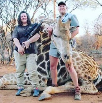 Elizabeth_Ruler's tweet photo. Some people are so poor, all they have is money 😢 #BanTrophyHunting https://t.co/WIUWDCmeL2