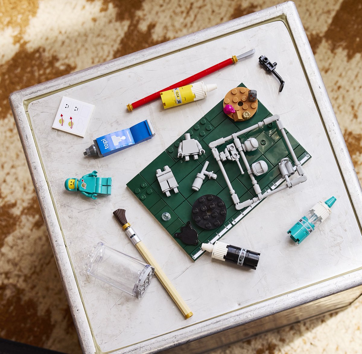 just2goodYT's tweet photo. This is like the most clever LEGO IDEAS set ever I love it https://t.co/s3YsaIFZ7r