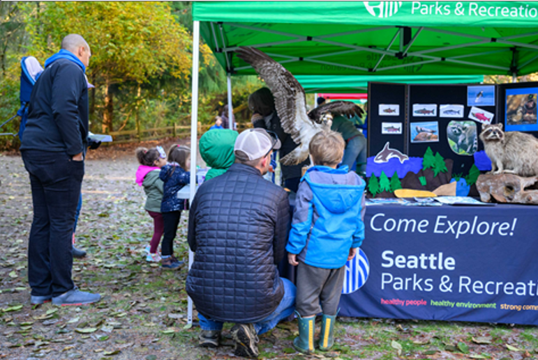 SeattleParks's tweet photo. It's Salmon “SEEson” at Carkeek Park! Come see the start of the chum salmon run and learn about salmon lifecycles, habitat needs and more. Carkeek Watershed Community Action Project and @SeattleSPU will join us. Details on our Parkways blog. 
https://t.co/7rzjBsmuAe https://t.co/Ou5AP8ceJF