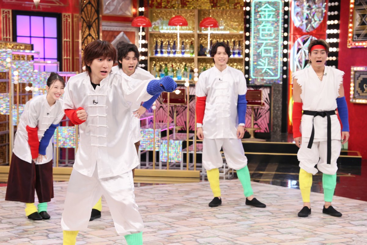 GoldenSixTONES's tweet photo. ⋱#GOスト チラ見せ💎⋰

押忍‼️👊

新企画『4色カンフージェネレーション』は
赤・青・黄・緑の4色の紙を用意すると、
よりお楽しみいただけます‼️

#GoldenSixTONES は
10/25(日)よる9時から放送👲 https://t.co/Bv0LugNJas