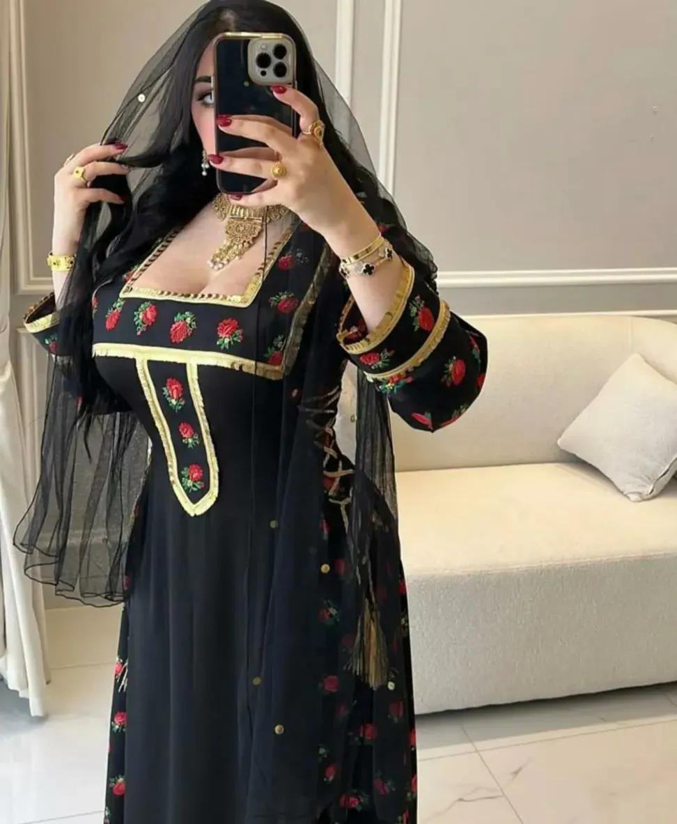 aaeerrab's tweet photo. زواج مسيار جده
الجنسيه /سعوديه 
 الحالة الاجتماعية /مطلقه عقيم 
العمر  / 44
الطول/ 170
الوزن/72
الاطفال /لايوجد
العرق/ ابيض 
البشره /بيضاء وجميله ماشالله وشعر طويل نص اظهر اسود 
السكن/شقه ملك 
الوظيفه /حكومي
الطلب الزواج/   الله ويقدر الحياه الزوجيه https://t.co/X5A8rMAfCW