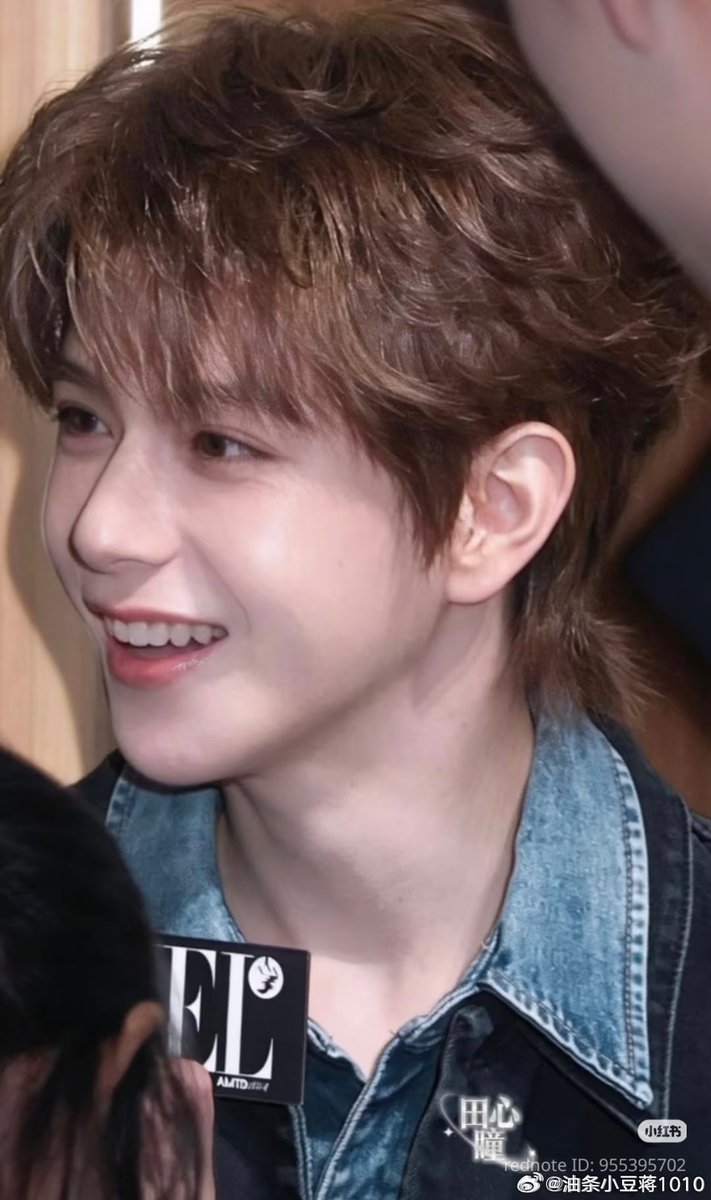 littleuphorians's tweet photo. He's so ethereal, so unreal ... but he's real 😭 https://t.co/rb7oPSV8FU