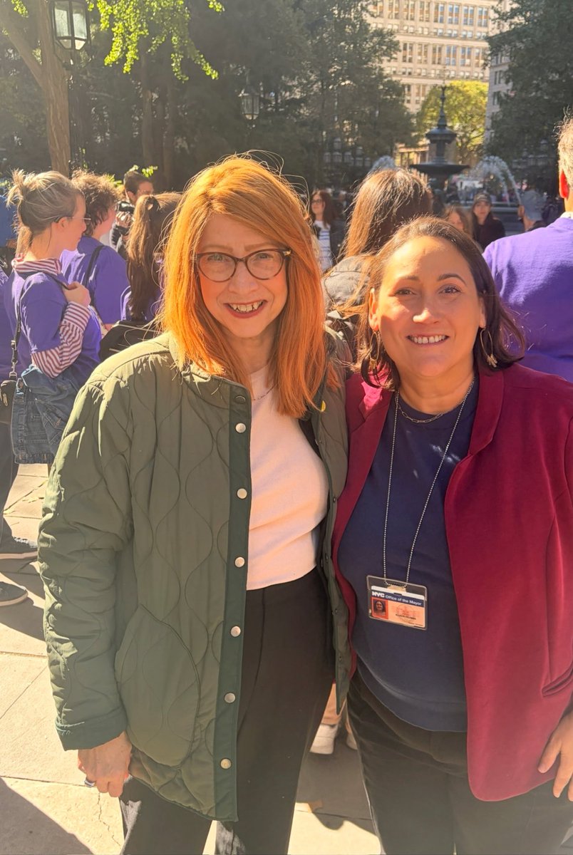 AllieFeldman212's tweet photo. We did it guys!!! @nyccouncil votes 40-7 to ban horse carriages!! Thank you to ALL the animal advocates and @nycmayor @JulieMenin @ChrisMarteNYC @HarveyforNY @ShahanaFromBK @theanimalvoters https://t.co/GK6Vv027XD