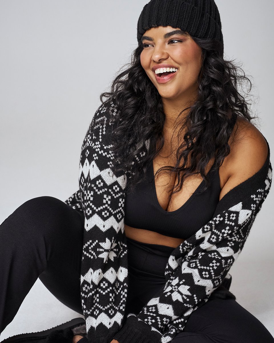 Torrid's tweet photo. *think warm thoughts* &amp; shop the newest, coziest styles 👉 https://t.co/L9vd8yQ5x9 https://t.co/2ACioQhcMs