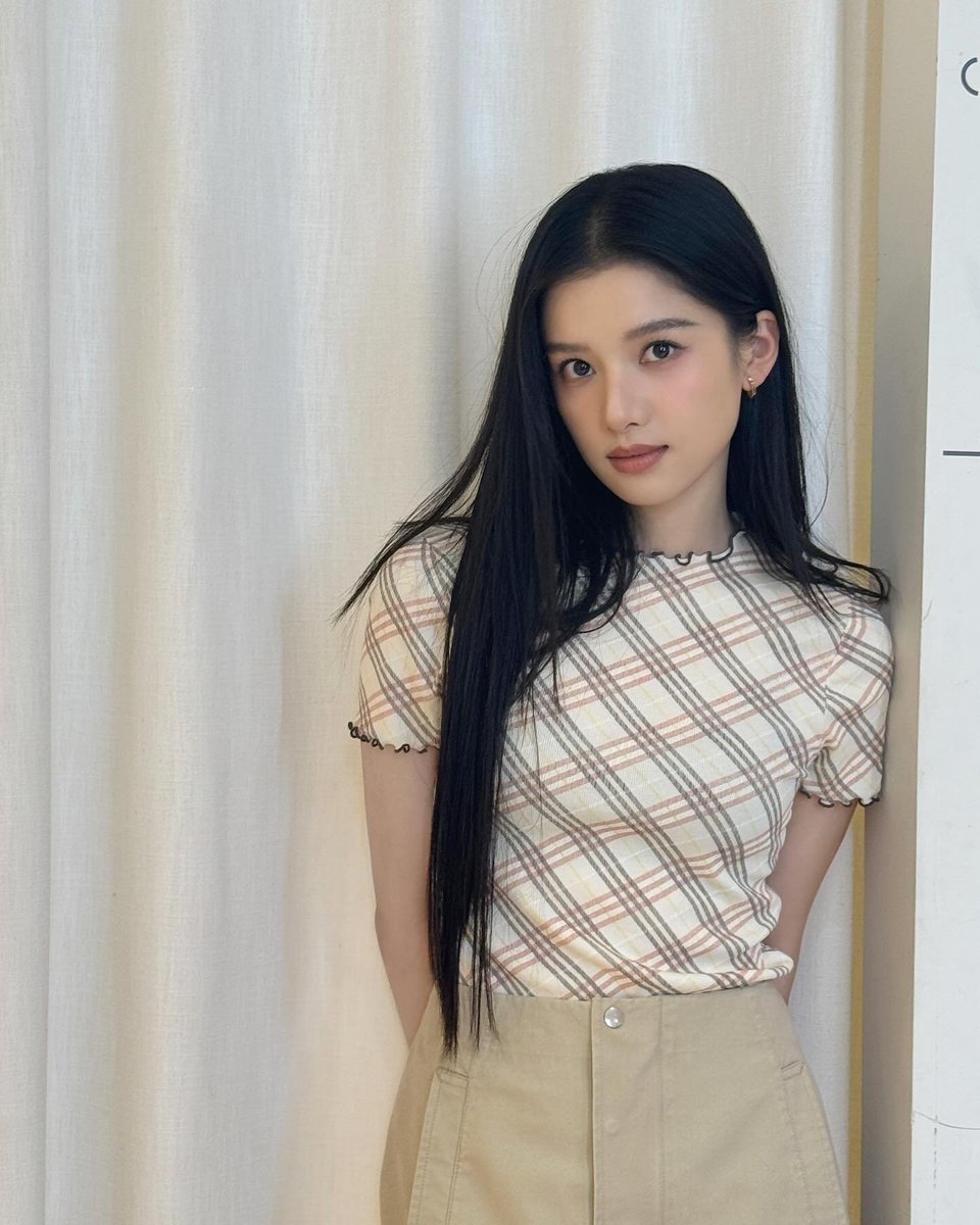 chrstaleya's tweet photo. Happy Friday! 🤎

Absen yang sudah di tempat kerja☝🏻 https://t.co/EbT2kPDpUf