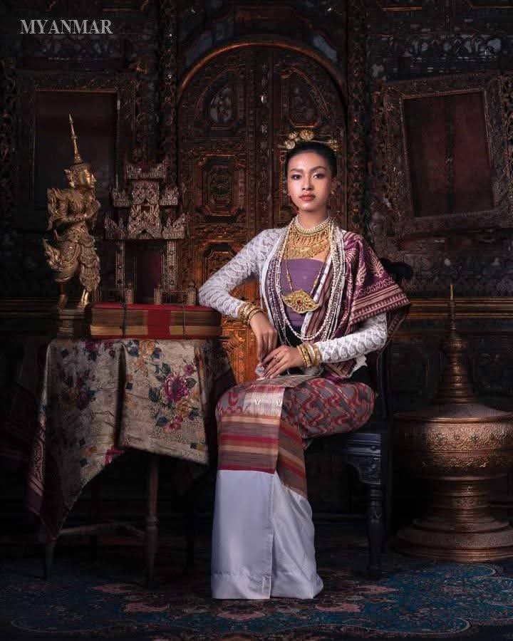 NiNibtk39's tweet photo. We respect the cast and crew, but Myanmar’s cultural heritage deserves respect too. Will GMMTV officially address our concerns? 🇲🇲
@GMMTV
@ScarletHeartTH
#MyanmarCulture
#RespectMyanmarCulture https://t.co/nabd9GJct9