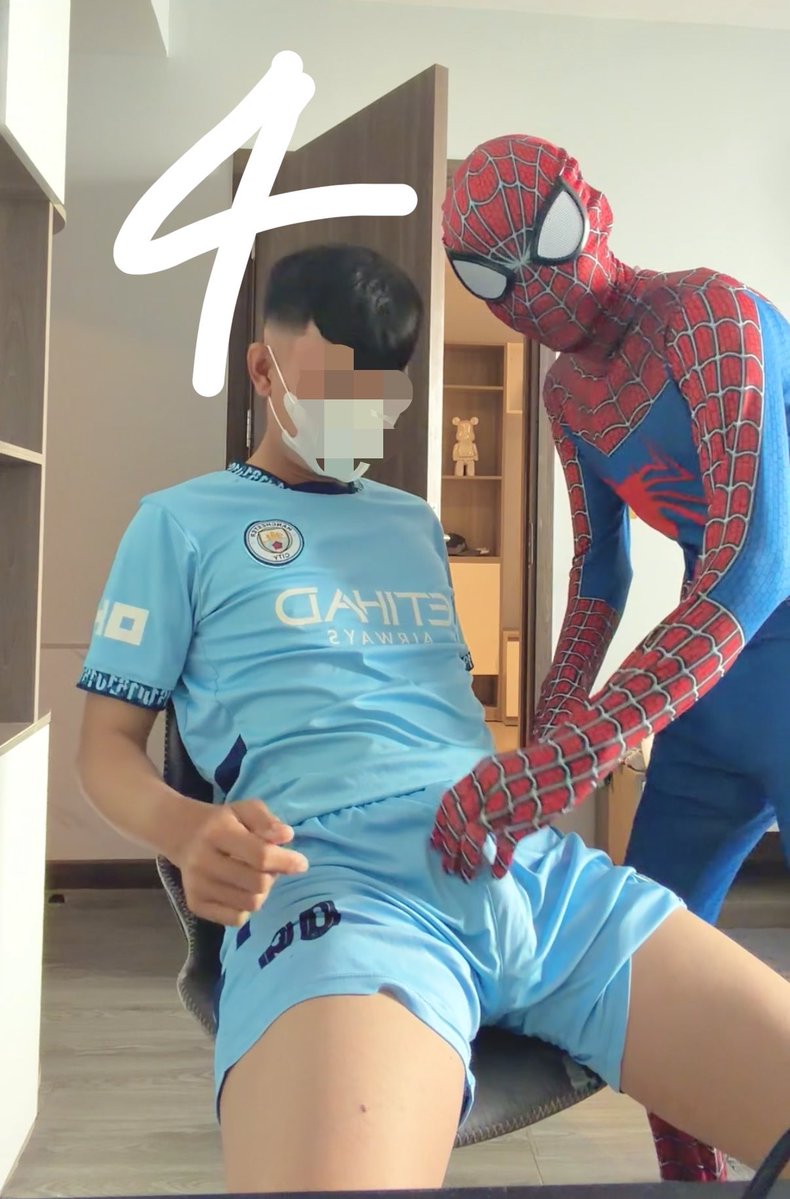 Huyrua0329's tweet photo. Bình chọn 1 trong 4 cái này, tối mai chốt cái nào nhiều nhất sẽ úp video đó, ko che mặt luôn nha, nói là làm https://t.co/ZYyT3iejup