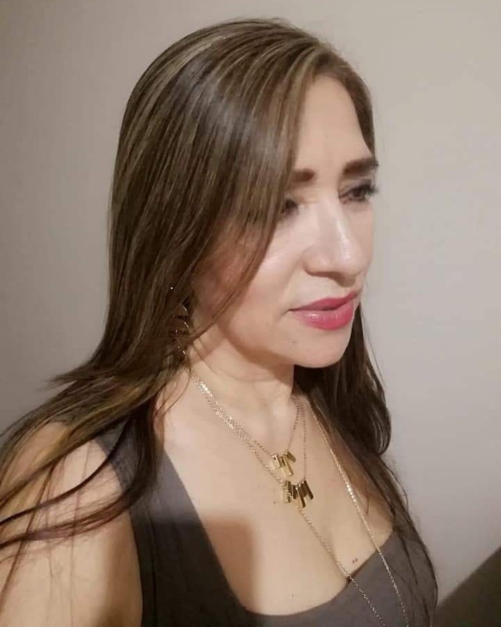 alonsomedrano_1's tweet photo. Nadie en este universo es como tú, y ese es tu poder.💪
¡Como Empresaria conocerás tu valor y crecerás hasta donde siempre has soñado.
¡Bonita tarde a todos.!
 #Joyería💎 #Moda💄 #Vanguardista #Compra #Vende 
#M💍 https://t.co/JqrLzSgC4y