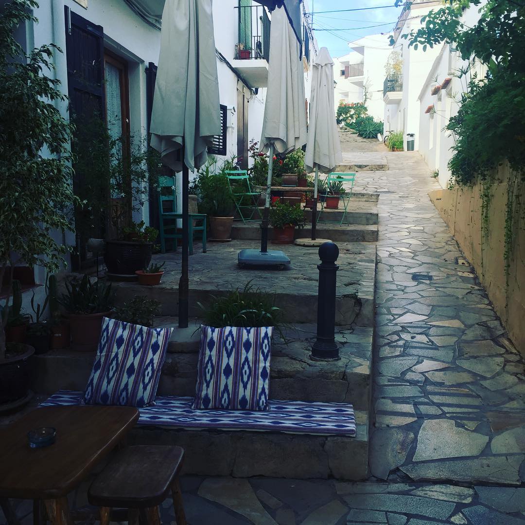 JonmXButler8oI's tweet photo. Sant Joan, the charming village of Ibiza. https://t.co/1kY2b7hAmg