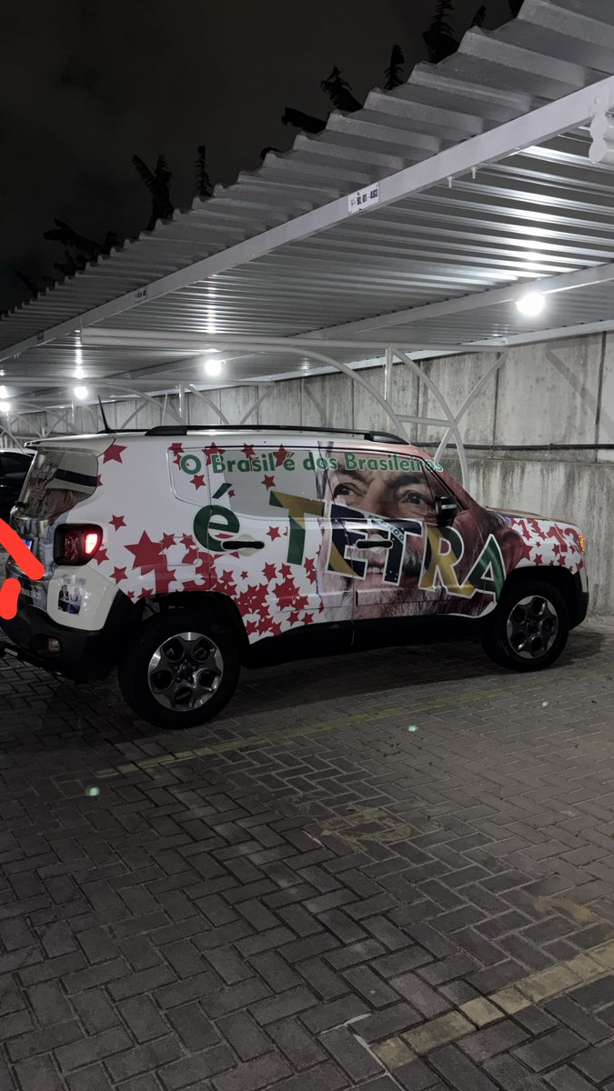 JoaoVictor0107's tweet photo. quando você é vizinho do soldado mais tranquilo do exército do Lula https://t.co/LyltsVue5i