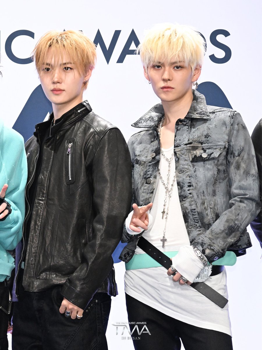 thefact_TMA's tweet photo. 📸 2026 TMA | #트레저 #TREASURE

무대 위에서 제대로 빛난 TREASURE🔥

청춘의 에너지와 자유로운 매력,
그리고 눈을 뗄 수 없는 퍼포먼스로
2026 THE FACT MUSIC AWARDS를 뜨겁게 채운 순간.

사진 속에 담긴
그날의 TREASURE를 다시 만나보세요📸

#2026TMA #TMA #THEFACTMUSICAWARDS #더팩트뮤직어워즈