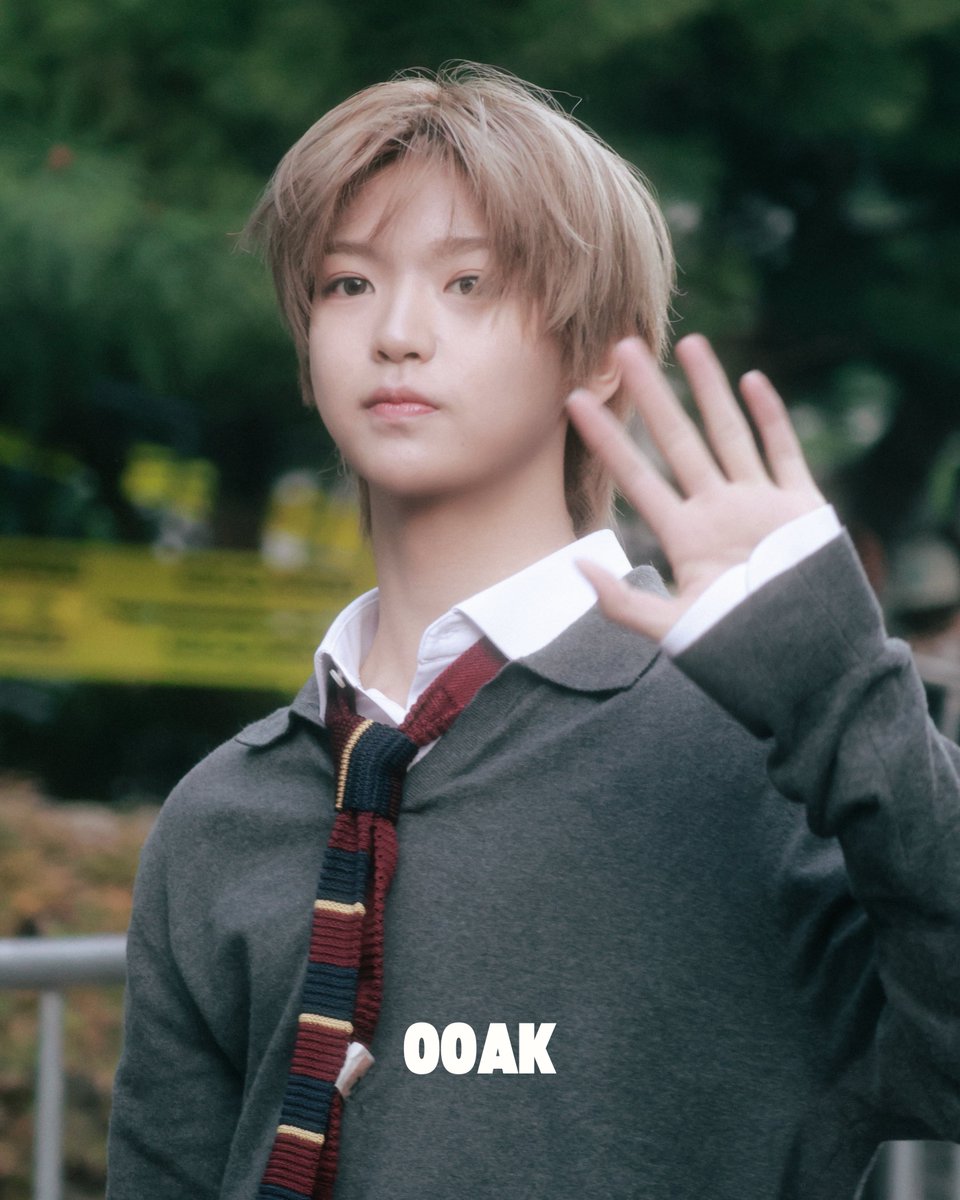 OOAKZAI's tweet photo. 261023 KBS

🍥💕

 #자이 #ZAI #杜嘉一 #A2OSOUL https://t.co/UhNVUk1l9N