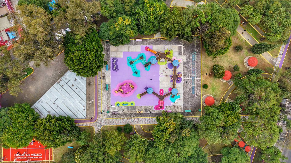 SOBSECDMX's tweet photo. Las labores incluyen poda de 12,950 m² de césped, plantación de 1,260 especies ornamentales, deshierbe de 1,140 m², descompactación de 450 m² de terreno y limpieza de áreas comunes. Además, se recolectaron residuos y se aplicaron 7,360 m² de pintura en mobiliario y muretes. https://t.co/sb7sBNyUBK