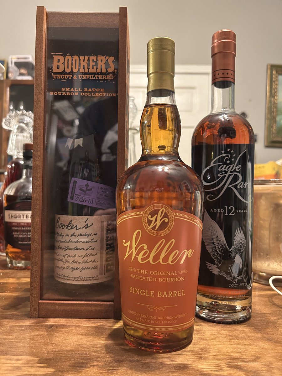 depthofghost's tweet photo. Happy Thursday 
Bourbon Hunting was a success!
#bourbon #whiskey https://t.co/EOXVJdUupm