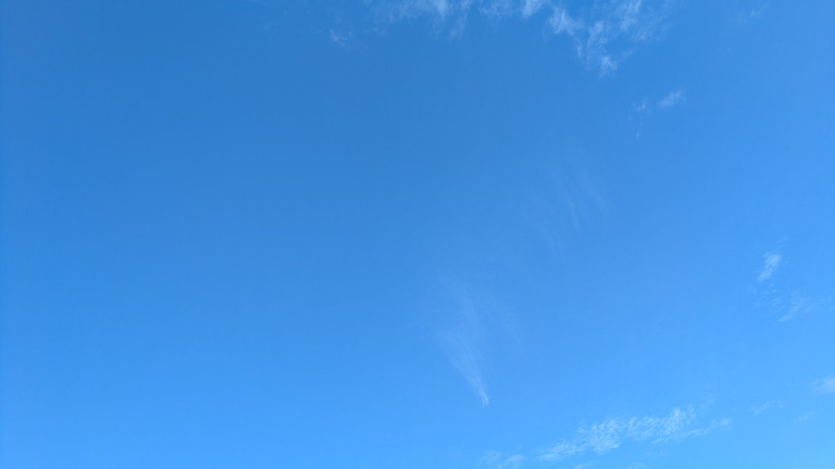 holo7's tweet photo. 綺麗ね。空。 https://t.co/JAmWJ4QNNS