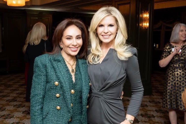 MonicaCrowley's tweet photo. Big thanks to @washingtonian for naming me one of Washington's Most Powerful Women. Great fun celebrating with my fellow Honorees and so many other accomplished women ✨

📸: Katie McCarthy; Dan Swartz https://t.co/EuNmrw73uR