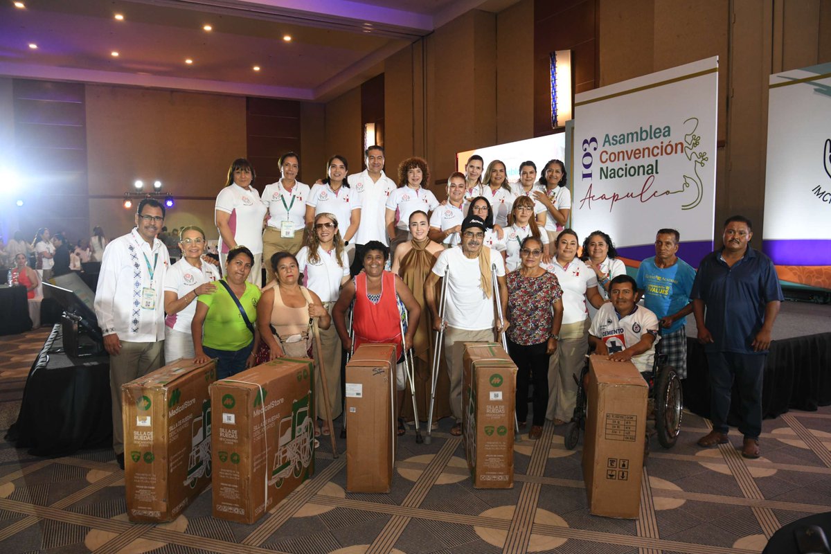 IMCP's tweet photo. En el marco de nuestra #103Asamblea Convención Nacional, el #IMCP, como parte del programa #IMCPCercadeTi, entregó 5 sillas de ruedas a la Asociación Civil Capacidades diferentes sin fronteras Coyuca de Btez, A.C. https://t.co/0vhVptbEgf