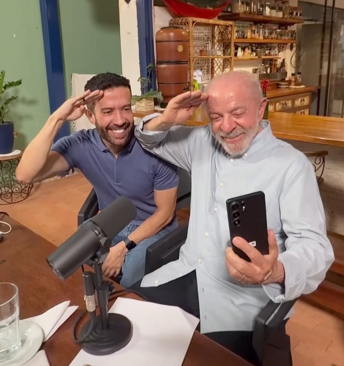 DinoDebochado's tweet photo. O maior exército democrático do mundo tem Marechal, General e milhões de soldados em busca da vitória do povo brasileiro 1️⃣3️⃣⭐️ https://t.co/8ULR28nduP
