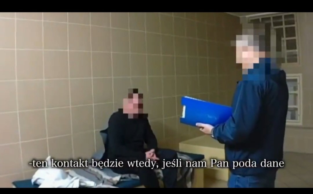 PMRIpostmortem's tweet photo. @w_zurek @MKierwinski Konstytucja gwarantuje wolnosc zdobywania i rozpowszechnania informacji.l, szczególnie w tak waznych kwestiach. Ale to najpierw trzeba ją znać. https://t.co/7kPs9IUoVW