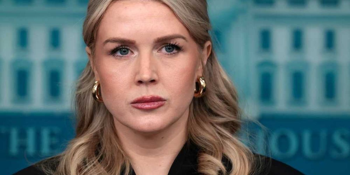 AlterNet's tweet photo. Karoline Leavitt has announced that she’s helping President Donald Trump find the next White House press secretary. Her revelation comes after her successor, Katie Zacharia, was ousted after just five days on the job following a disastrous inaugural press conference in which s... https://t.co/wEjWh00Rcx
