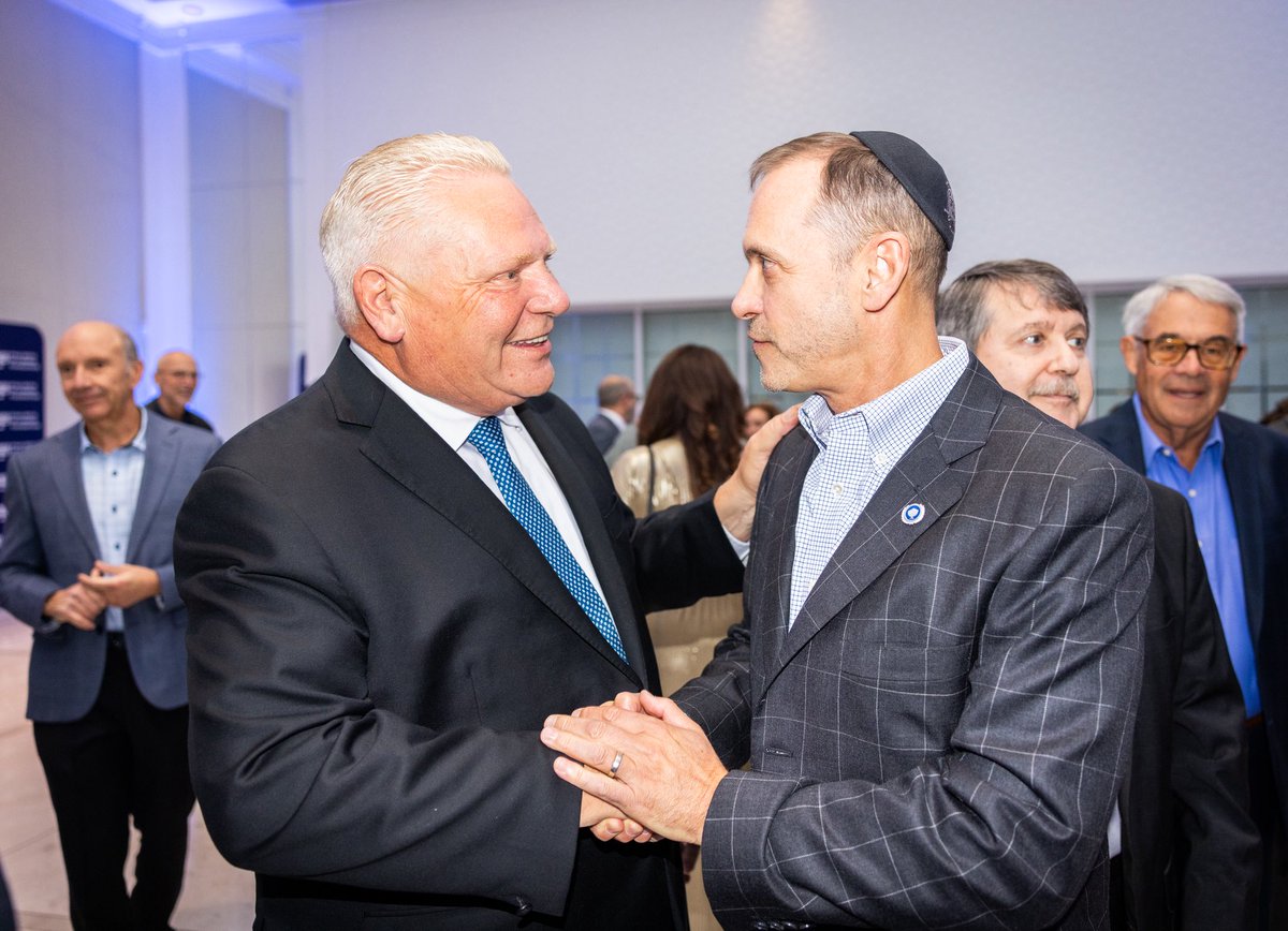 fordnation's tweet photo. This evening, I joined B’nai Brith Canada for their Award of Merit Gala to recognize their longstanding contributions to Ontario’s Jewish community.

For more than 150 years, B’nai Brith has championed human rights, fought antisemitism and provided support to vulnerable Canadians. We’ll keep working together to build safer, stronger communities across Ontario.