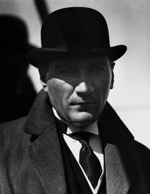 GetRekt12557's tweet photo. @zhao_dashuai Atatürk, UNESCO'nun adına yıl tayin ettiği (1981) ilk ve tek siyasetçi ve askerdir. https://t.co/giZmLxFxHB