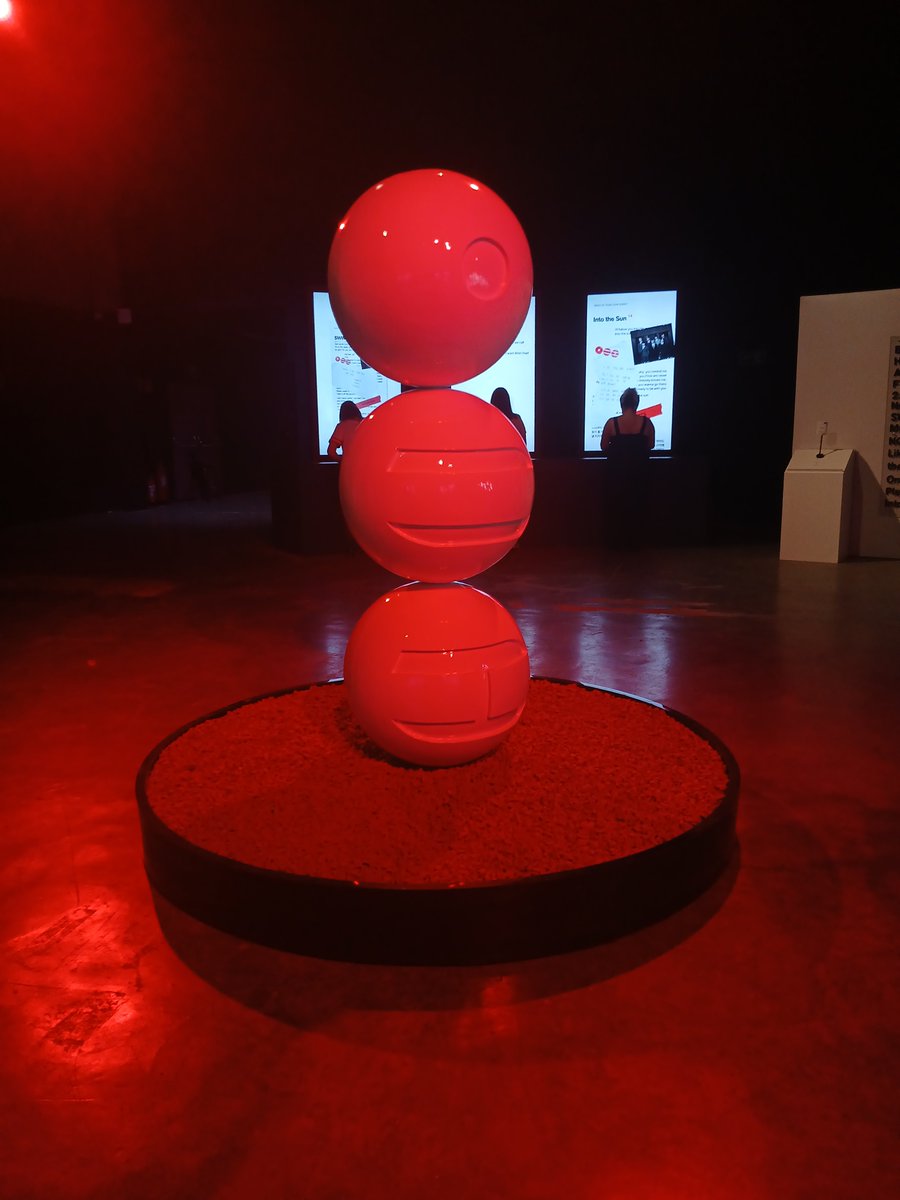 _jjkgguk's tweet photo. Sobre a Pop-Up em São Paulo: FOI UM CAOS, SUPER CANSATIVO! Mas a experiência lá dentro foi incrível e muito linda, vale a pena o passeio. Feliz demais em poder fazer parte dessa era e o melhor, no meu país! Só vem, BTS, estou te esperando ansiosamente! 🥹🤍 https://t.co/BT53sqd4CG