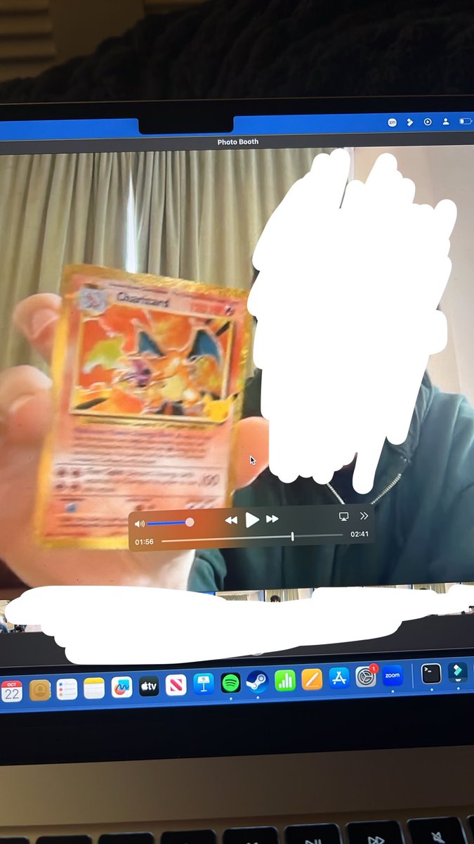 HumongousRabbit's tweet photo. @PokeHEX5555 i literally packed it in my first pack of 30th ever lmao and i even got the opening on camera https://t.co/ta6uMfRtE6