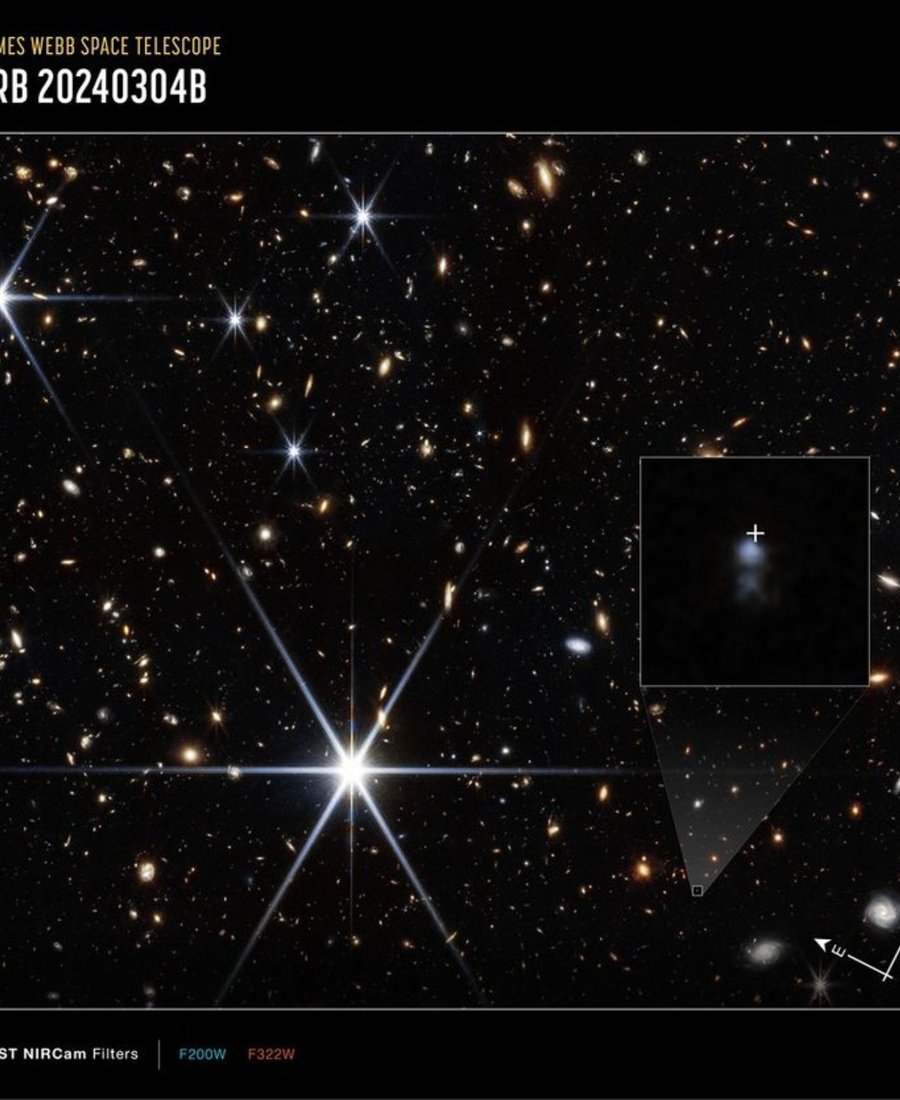 NaturellScience's tweet photo. A mysterious radio flash from the distant universe 
 
The James Webb Space Telescope helped identify the host galaxy of the most distant fast radio burst observed to date. The burst occurred when the universe was about 3 billion years old. https://t.co/oO7OEkrFOt