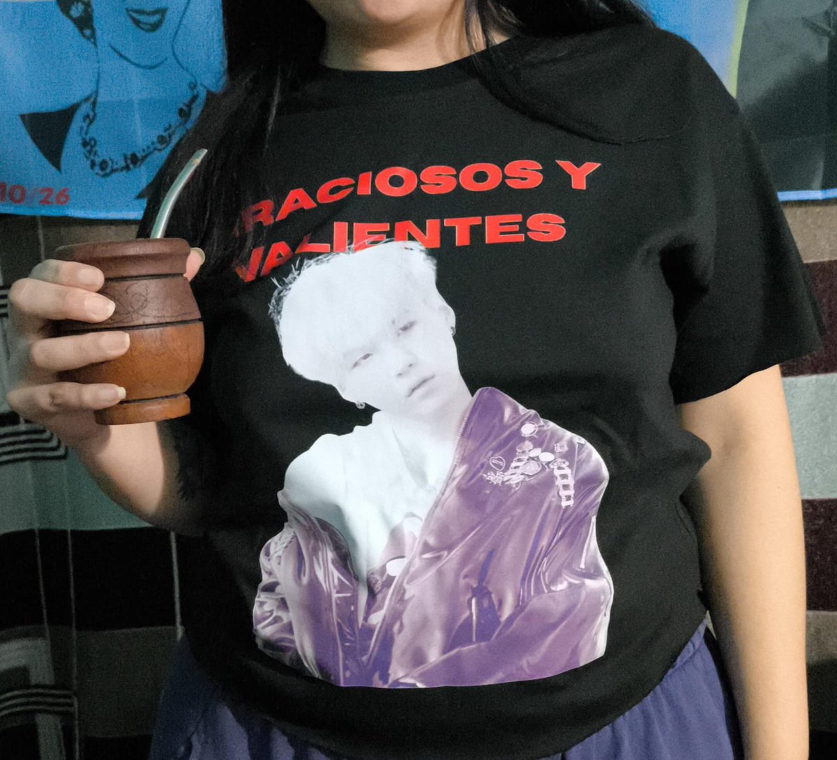 shookychoripan's tweet photo. El sábado sale a las pistas agarrate yoongi https://t.co/UCocQ4BFfA