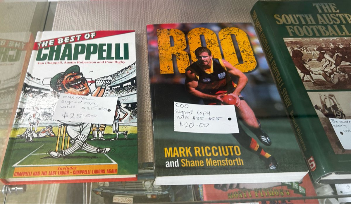 RedbackJim's tweet photo. @TheFordFactor no more hidden signature finds at this Pirie shop.
Allegedly they have one dedicated staff member to check all in coming books for celebrity signatures https://t.co/2jaP4jAz4s