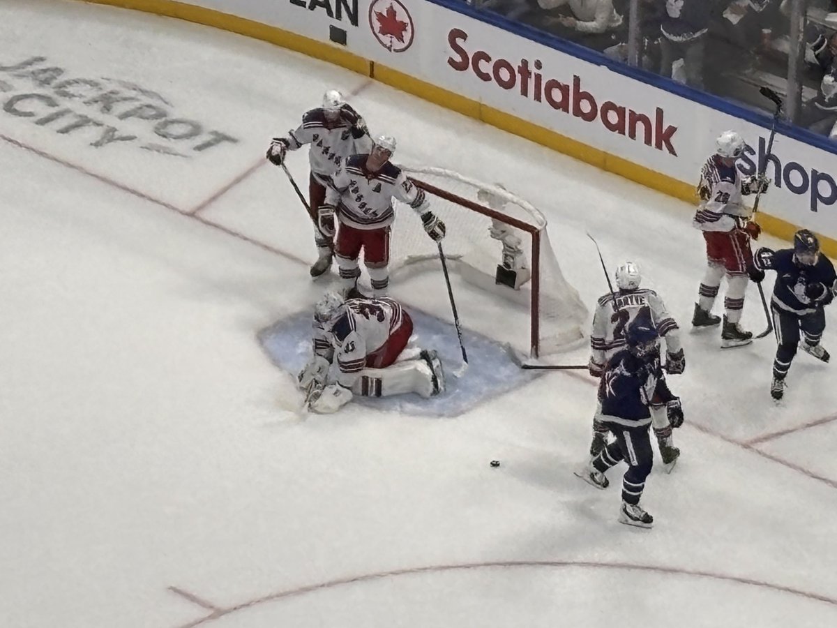 expomick's tweet photo. Marchenko pokes in the power play goal.  4-3 Maple Leafs very late in the second #NHL https://t.co/fYThBEkhyK