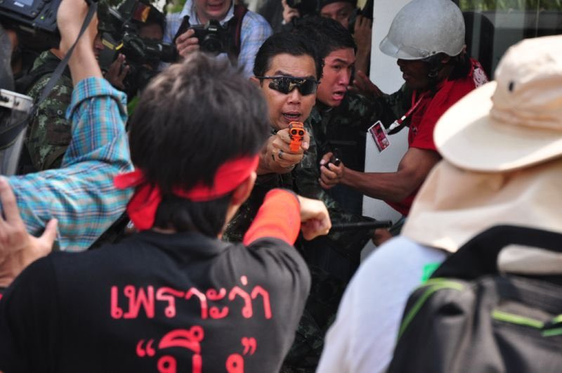 Pungpoy_Dan's tweet photo. กราบสดุดีวีรกรรม ท่าน https://t.co/8zi0w5Palk