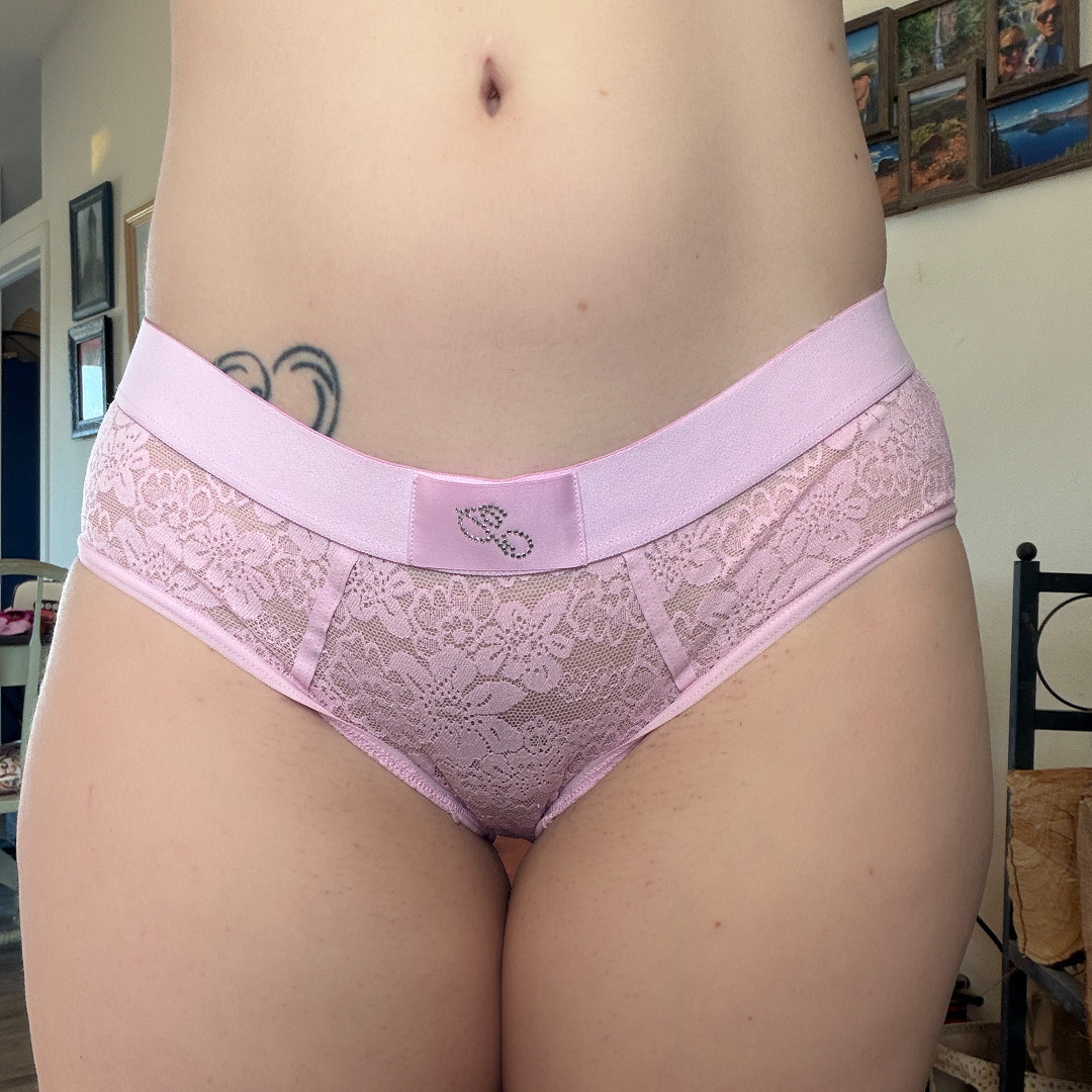 ShinyCockFilms's tweet photo. Store item SOLD! Sheer Lace VS Panty 🛍️ Get yours ➡️ https://t.co/T9Jsdlq0JI #MVSales @manyvids https://t.co/Su5aqSRkAj