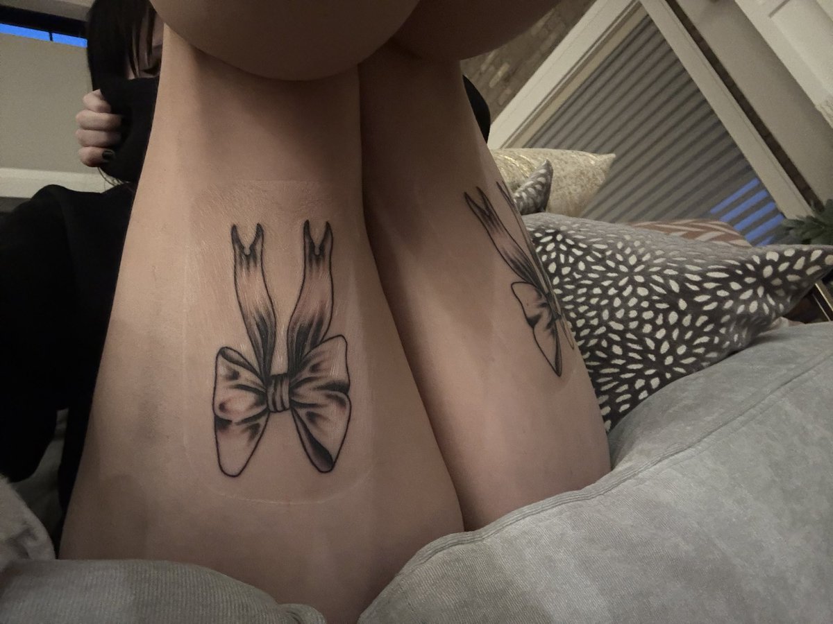 yanderereject's tweet photo. tattoos r done :3 https://t.co/3piOruABDB