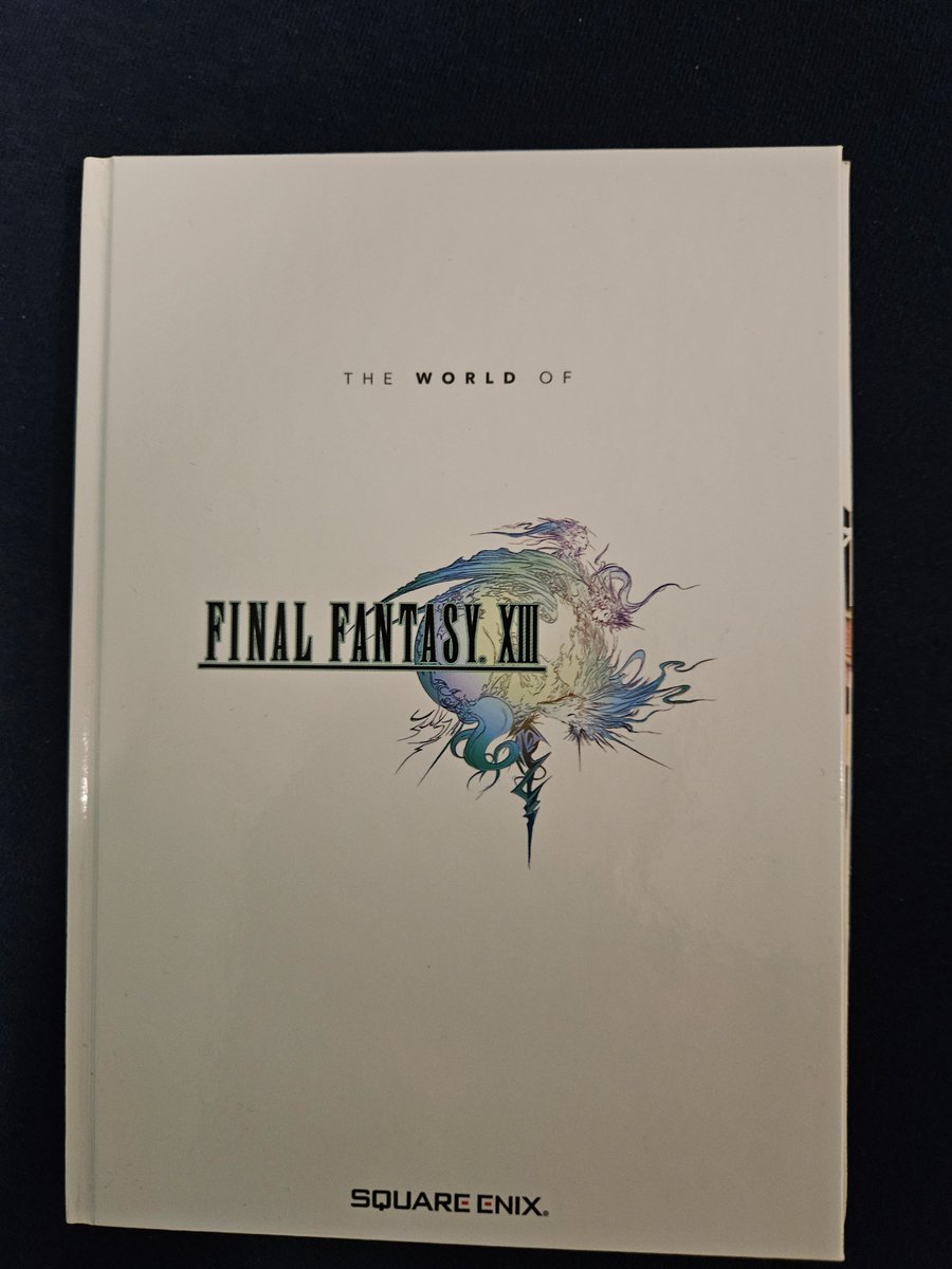 Samiraaaaaas04's tweet photo. Randomly remembered I had this ff13 artbook I found for like 5 bucks from someone local  a while ago 😭

(There are also some fake l'cie brand tattoos inside, dont know if im ever gonna use them 💔) https://t.co/8iWzTQB4rX