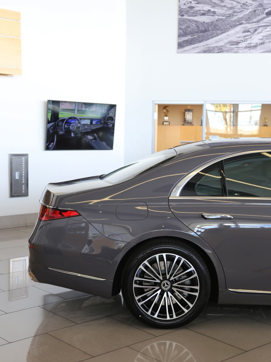 OnyitexHQ's tweet photo. 2027 Mercedes-Benz S 500 4MATIC https://t.co/HDXYo0XFx5