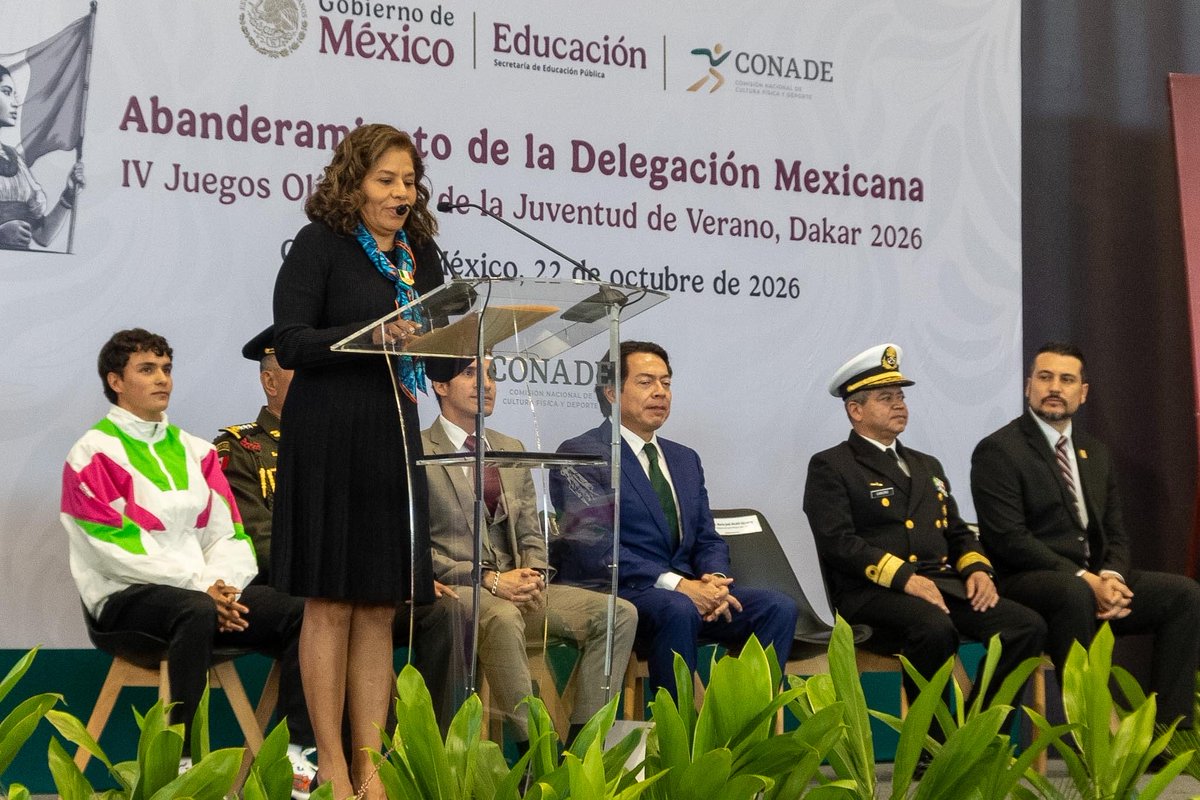COM_Mexico's tweet photo. “Lleven nuestra bandera con orgullo, defiéndanla con el corazón. Disfruten cada momento, aprendan de cada experiencia y recuerden que llegar hasta aquí ya habla de su enorme capacidad y talento”.
Con estas emotivas palabras, nuestra presidenta María José Alcalá alentó a la delegación mexicana durante la ceremonia de abanderamiento rumbo a los IV Juegos Olímpicos de la Juventud Dakar 2026. 🇲🇽🏅
