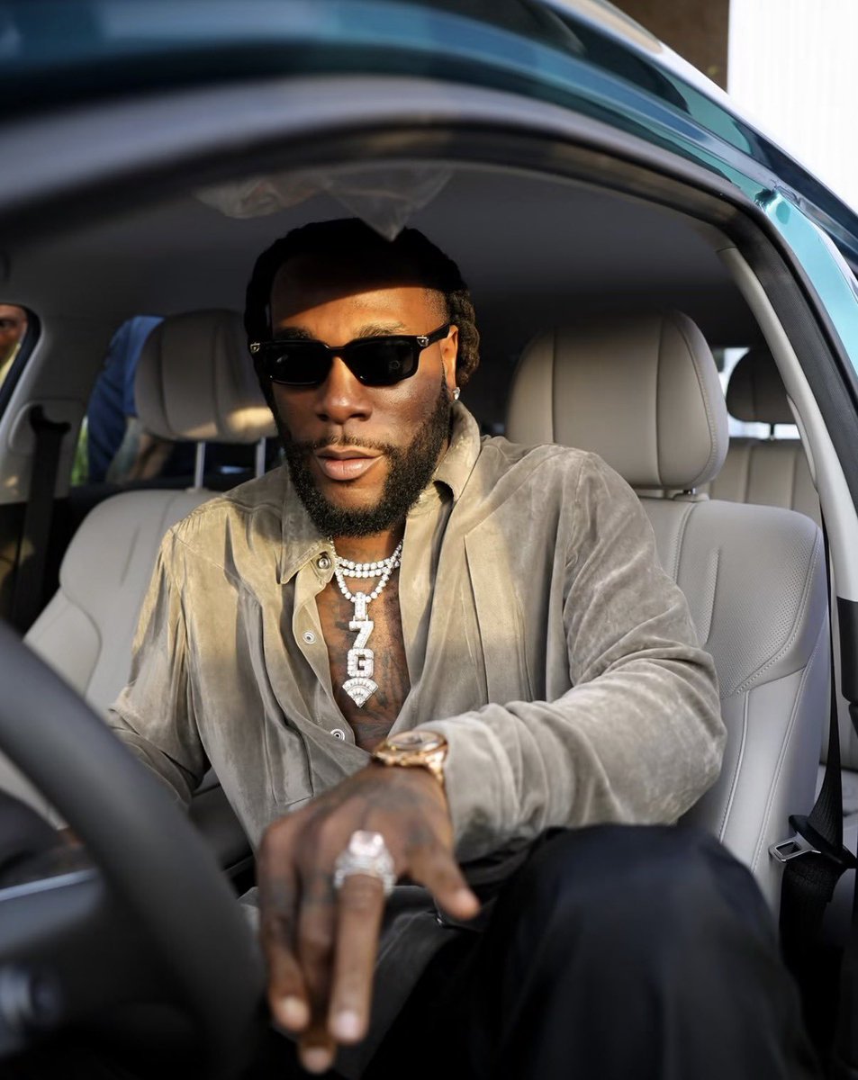 castTav's tweet photo. 🚨 just in: Burna Boy new photos 📷🔥
#Burnaboy #celebritycasttv https://t.co/XJ2cvnWAj4