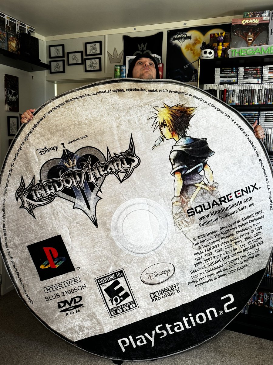 thegamersjoint's tweet photo. I got the Kingdom Hearts 2 PS2 disc as a rug, insane investment https://t.co/y7tISk0Q7K