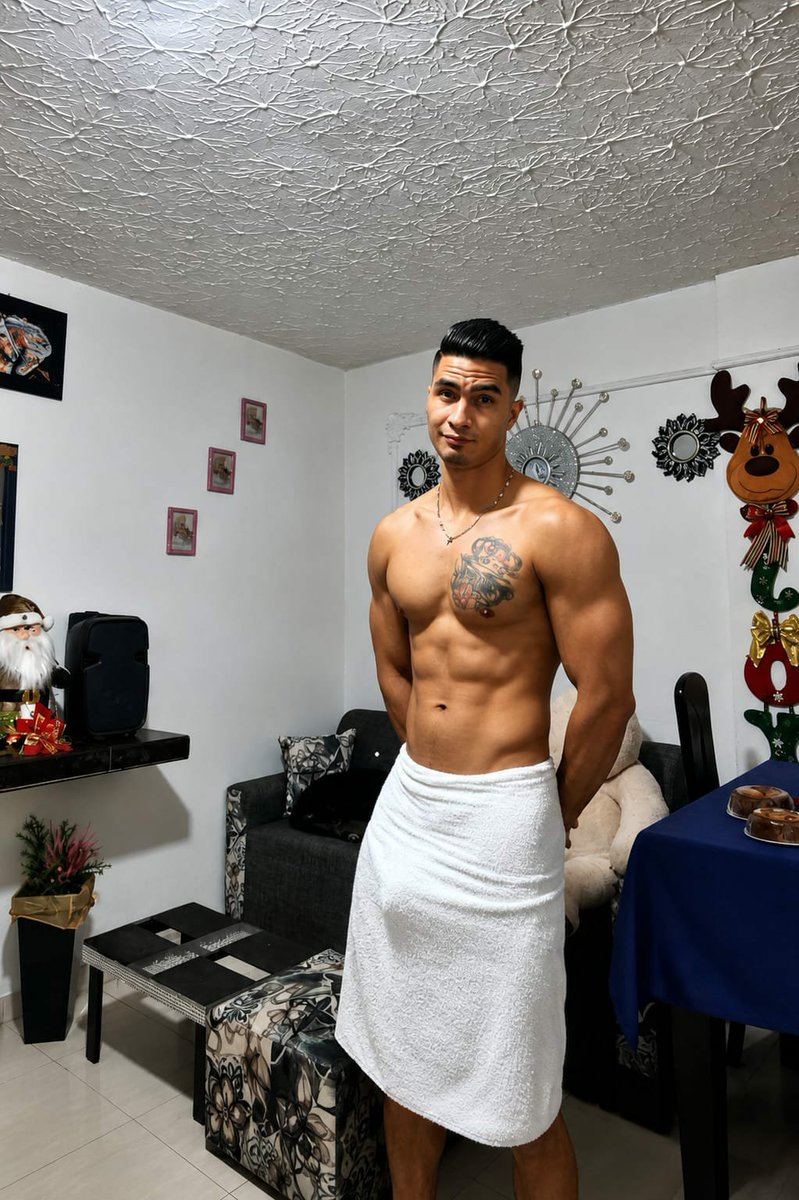 flacoSoto24cm's tweet photo. Flaco 😘 80kilos 
Alto 1.86cm 
Dotado 24cm 

Pides algo más .? https://t.co/tGXA5B2X4m