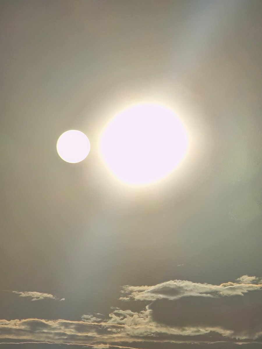 breatheinunity's tweet photo. @JacobIsrael71 I see another planet. https://t.co/dNUZJqIgKr