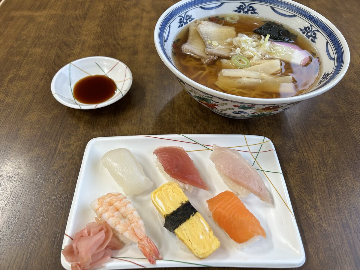 Seto_sushi tweet picture