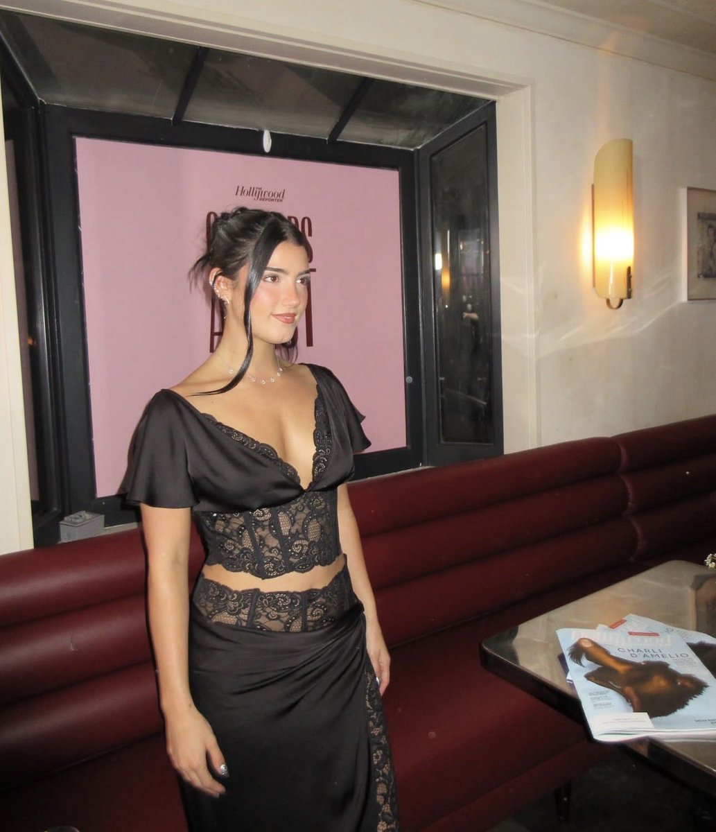GooningGilmore's tweet photo. Charli Damelio looks unbelievable for Hollywood Reporters Creators Party. https://t.co/KdzwXH4p7j