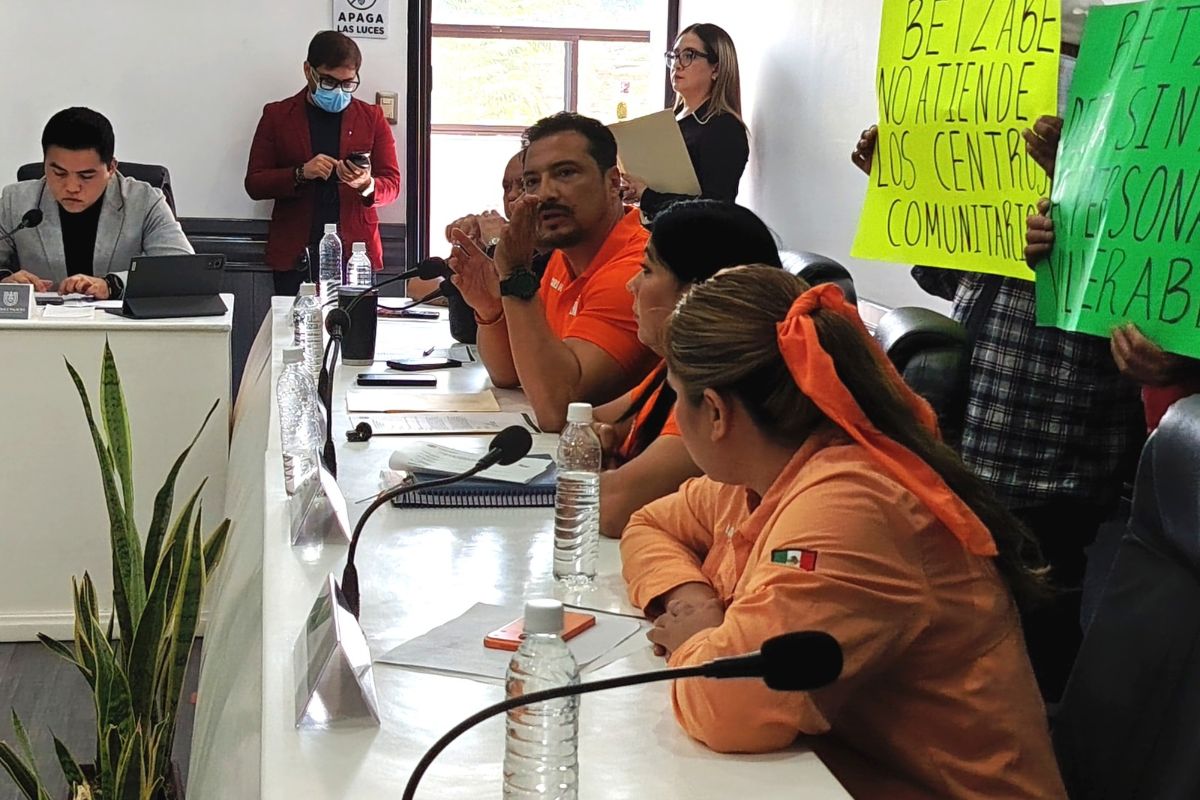 torreon's tweet photo. MC exige revisar el Paquete Económico 2027 de Gómez Palacio antes de votarlo
https://t.co/6udM6s7nvy https://t.co/pabP7qXqds