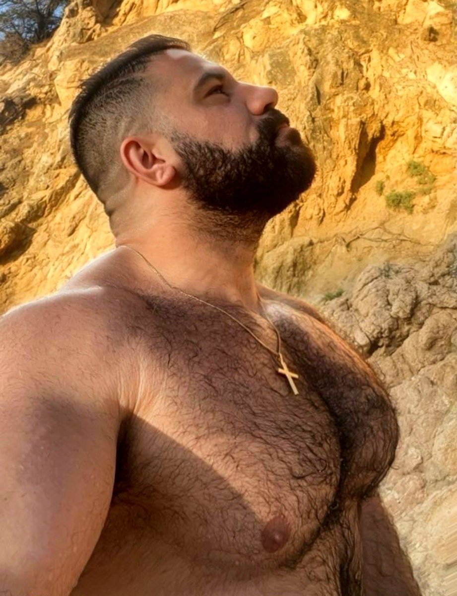 curatedhotties's tweet photo. Curated hottie 🐻❤️‍🔥🫦 https://t.co/gsAzWTTYtk